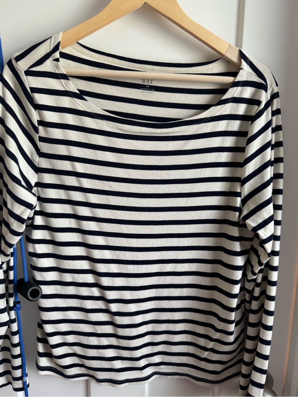GAP Black & Cream Striped Long-Sleeve Crewneck Top